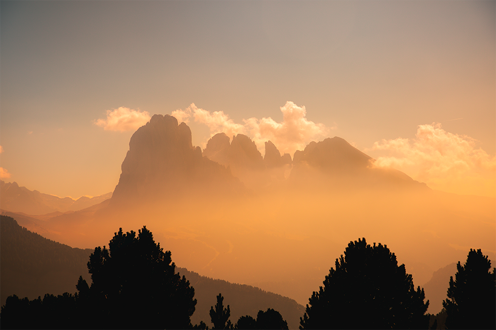 Siusi_mountains_fromcablev2